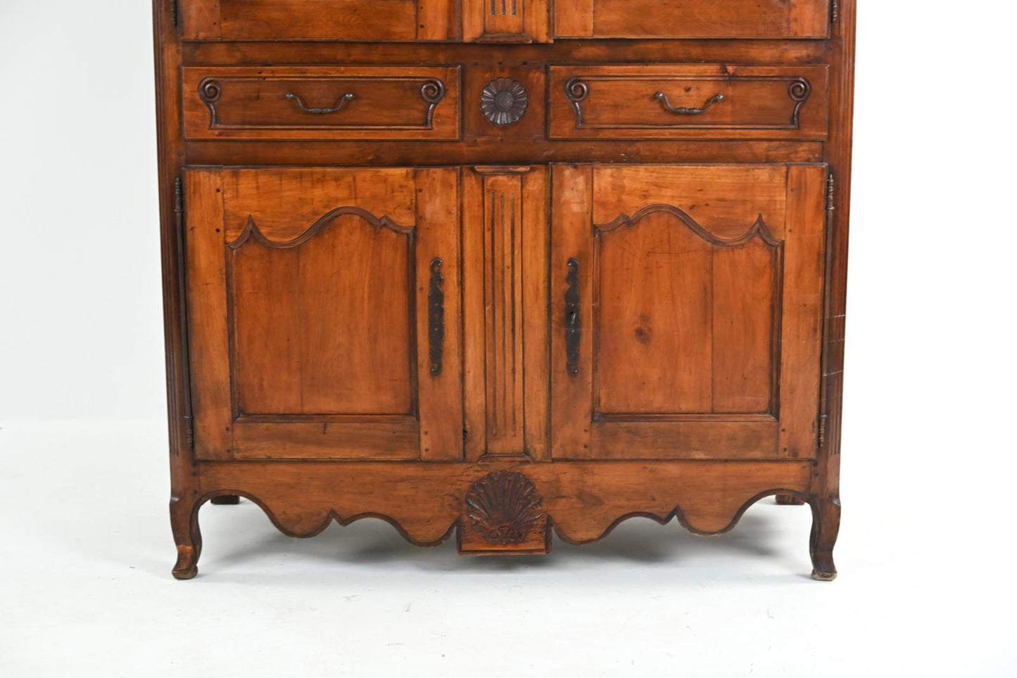 ANTIQUE FRENCH LOUIS PHILLEPE LINEN PRESS